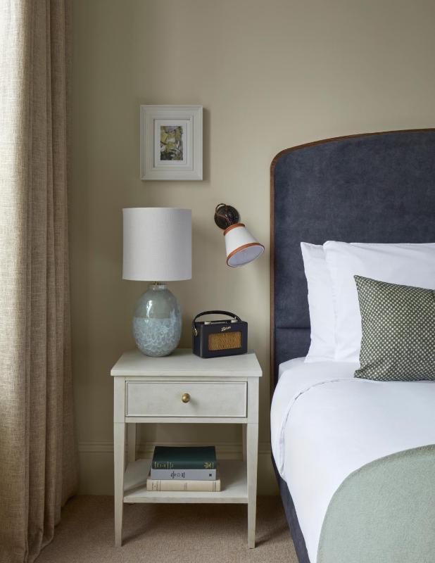 Double Room with Garden View image 3