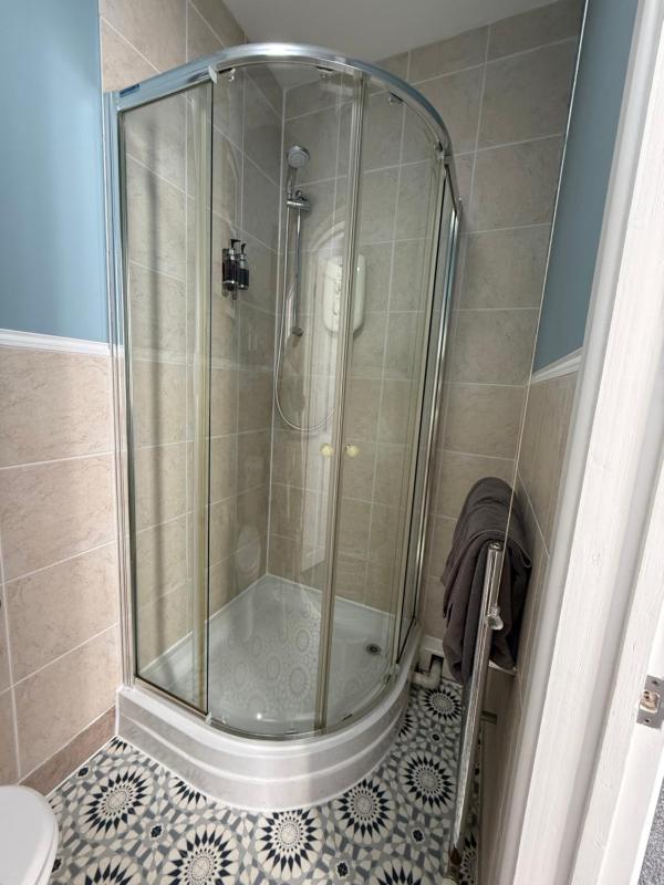 Double Room with Private Bathroom image 2