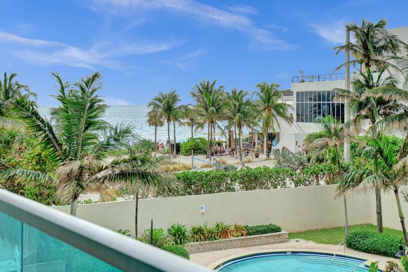 Luxury Beachfront Apartments 4001 S Ocean Dr - image 10