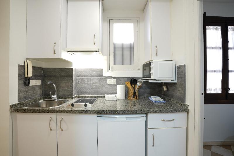 Apartment image 3