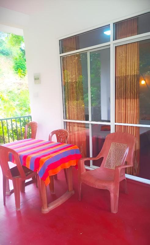 Senehas Homestay - image 10