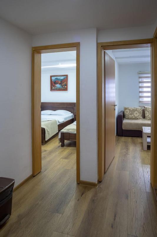 Apartment image 3