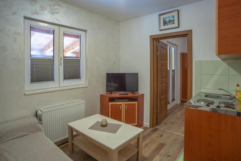 One-Bedroom Apartment (2 Adults) image 3