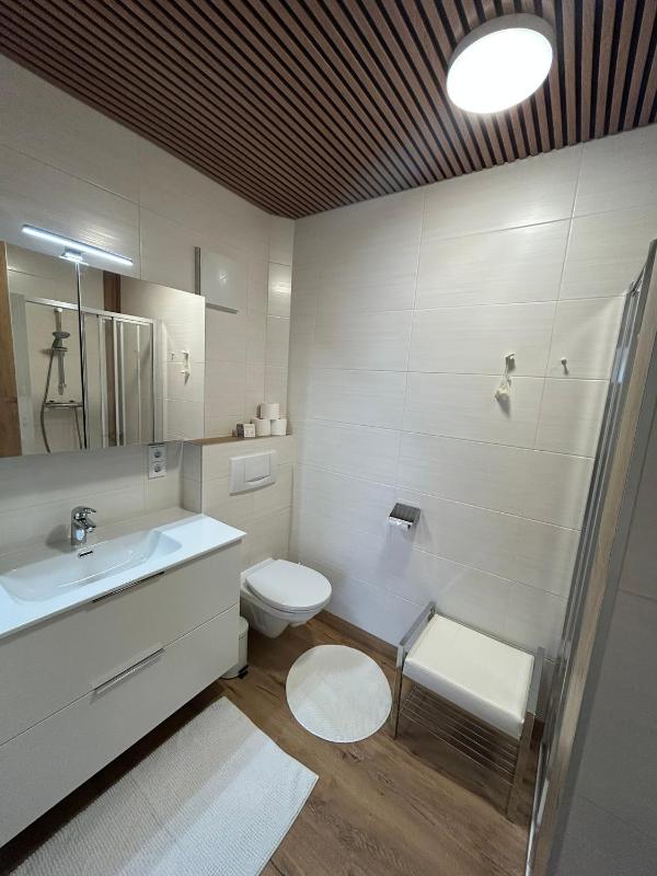 Triple Room with Balcony image 4