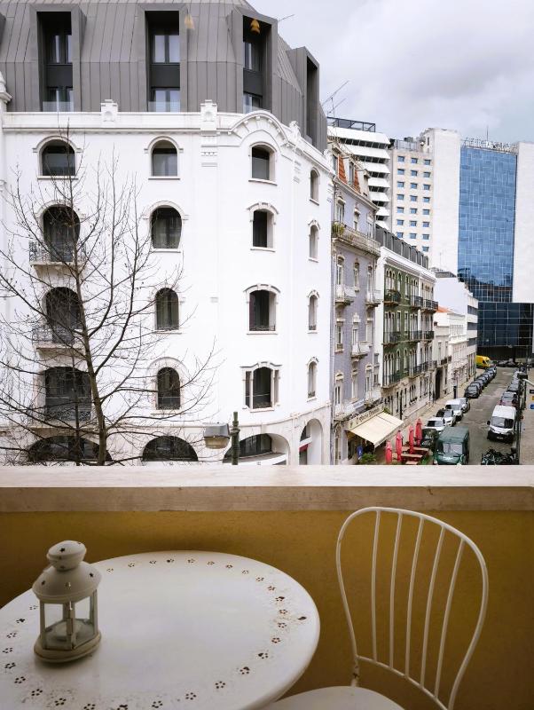 Double or Twin Room with Balcony image 3