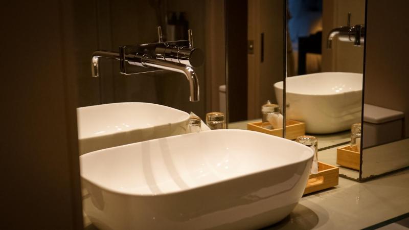 Standard Twin Room image 3