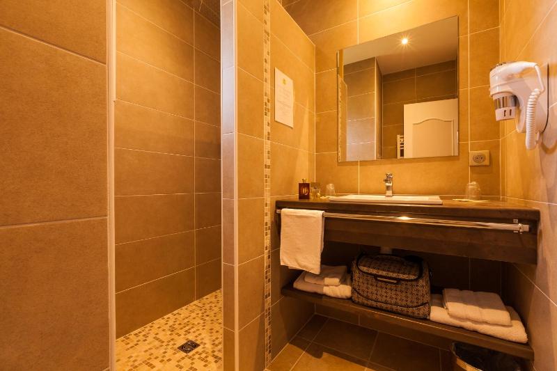 Double or Twin Room with Terrace image 1