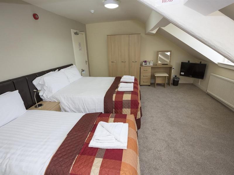 Triple Room image 4