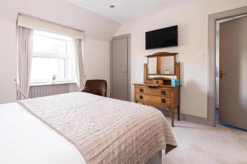 Double Room image 4