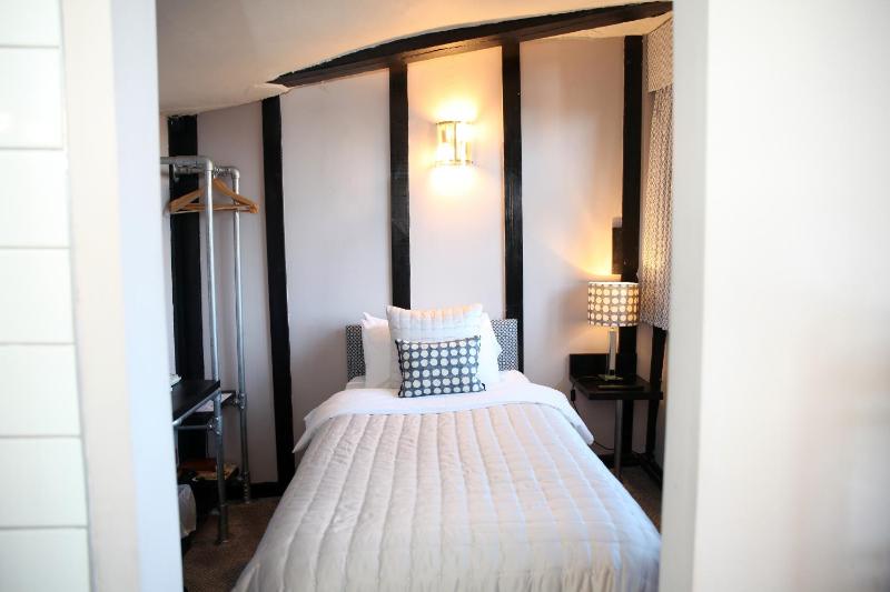 Single Room - En Suite image 1