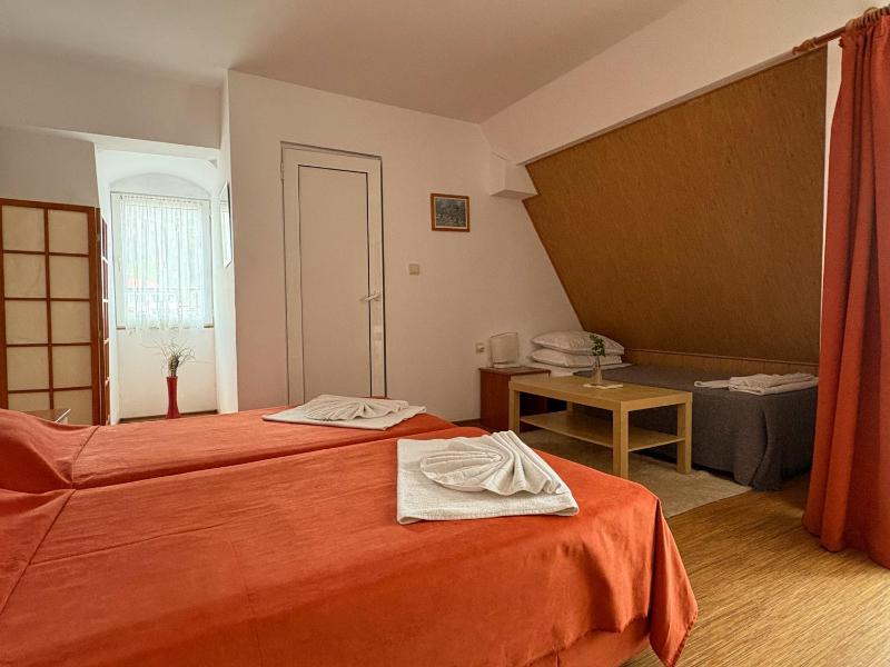 Triple Room image 3