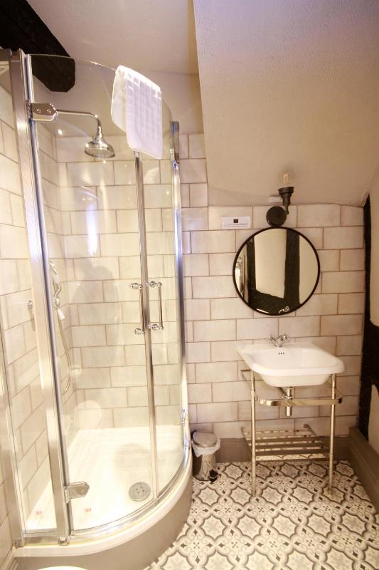 Double Room Ensuite image 2