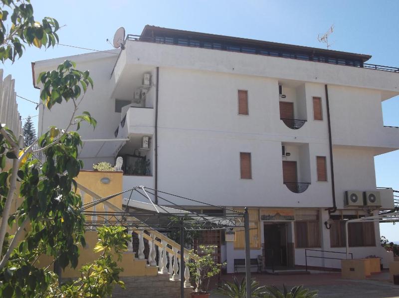 Hotel Il Vulcano - image 30