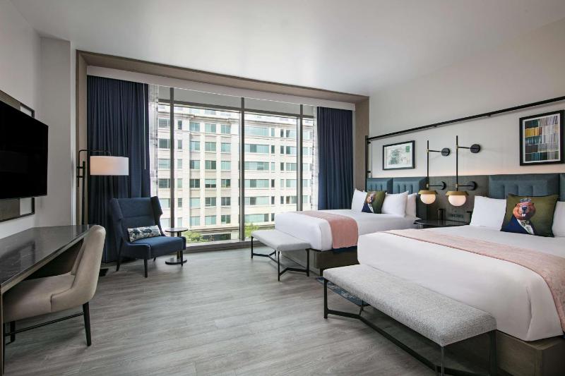 Standard Two Queen - City View image 1