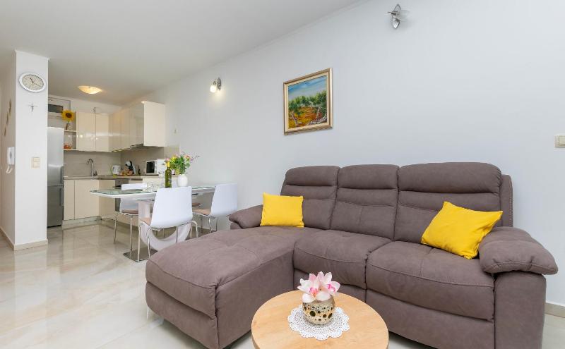 Apartment Ivanka - image 34