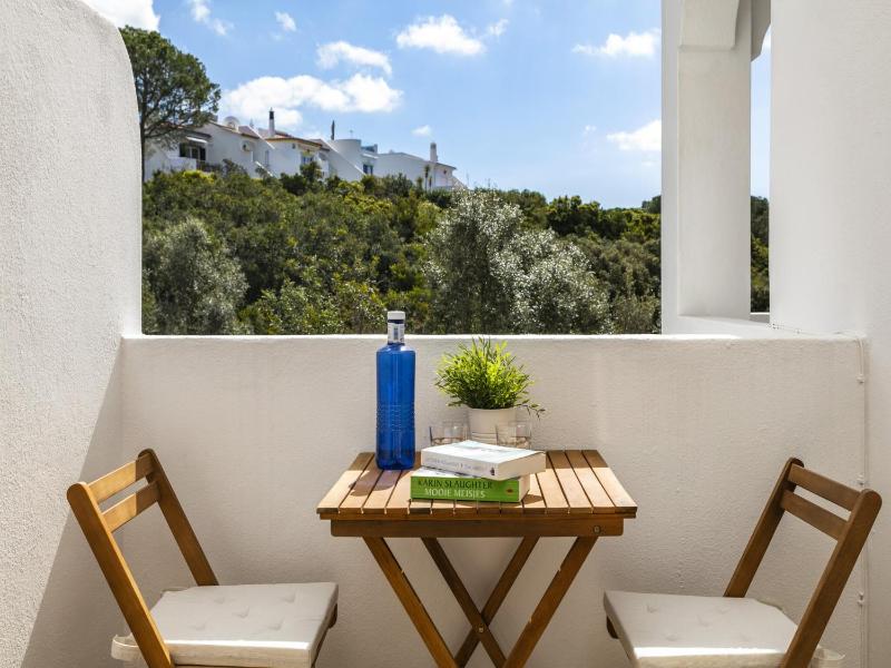 Family-Friendly Apartment in Carvoeiro - image 14