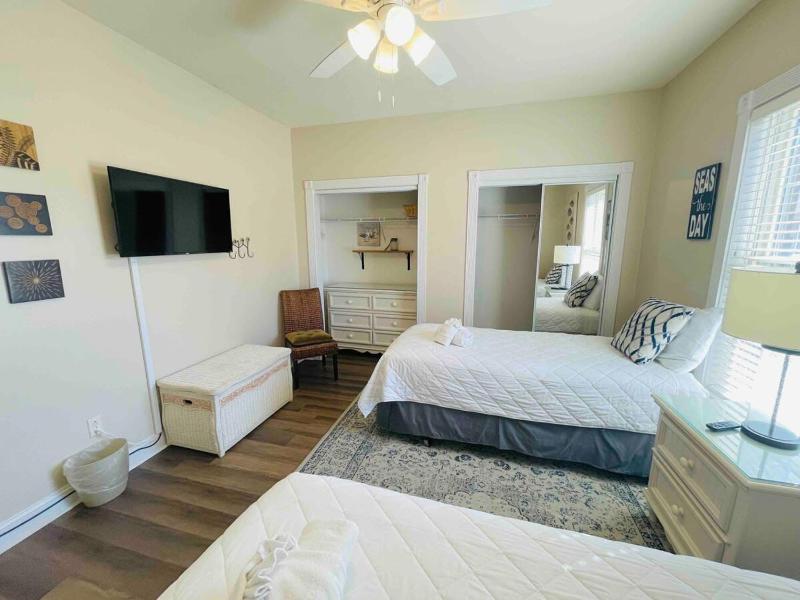 Imagine #1 your vacation at this beautiful condo - image 43