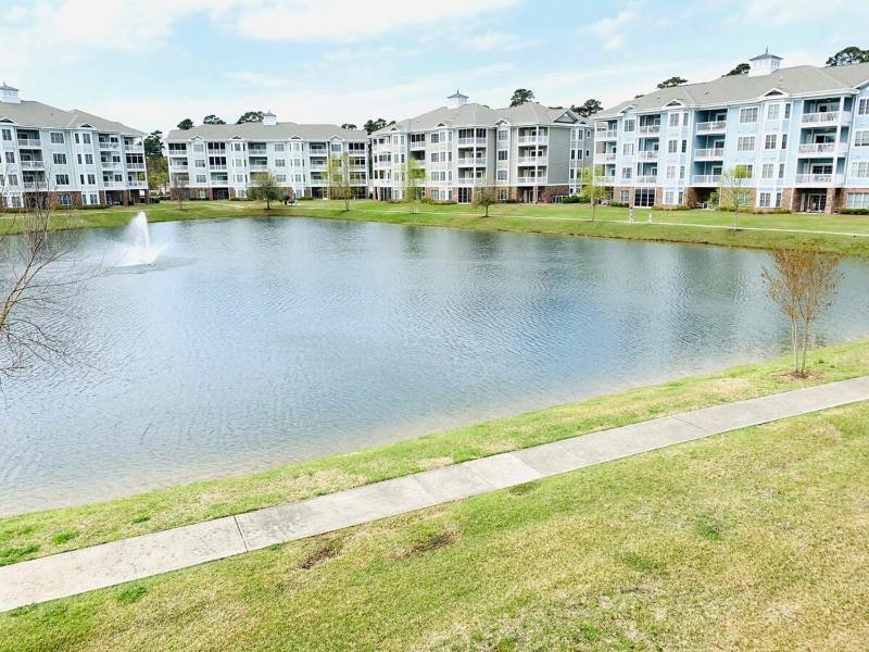 Calming & Relaxing condo in the center of MB - image 12