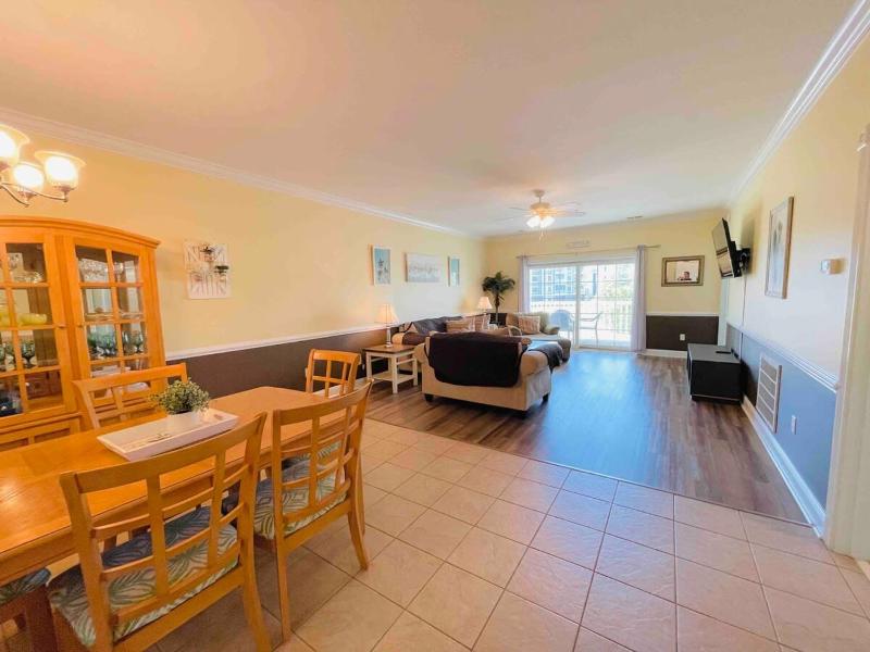 Calming & Relaxing condo in the center of MB - image 18