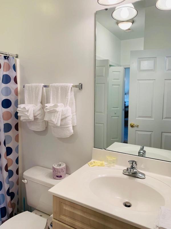 Pleasant enjoyable vacation condo in MB - image 28