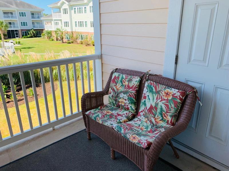Pleasant enjoyable vacation condo in MB - image 14