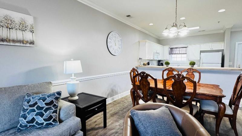 Memorable stay at cozy 2BR condo in Magnolia - image 10