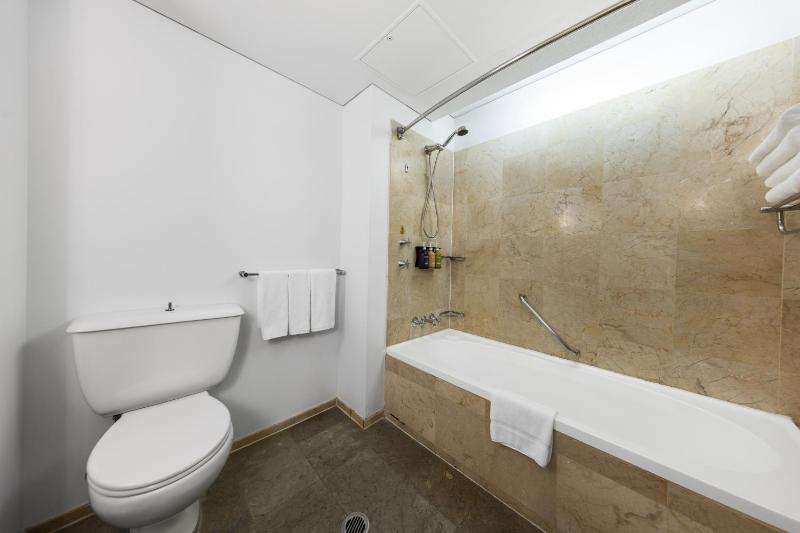 Standard Double Room with Two Double Beds image 3