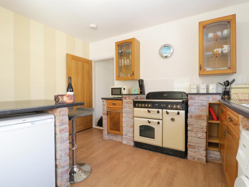 Driftwood Cottage - image 7