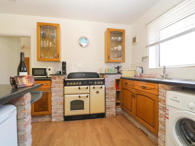 Driftwood Cottage - image 14