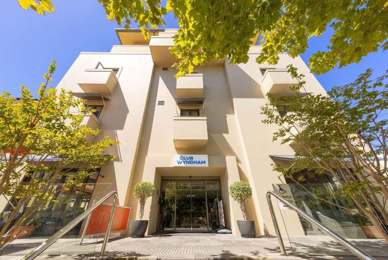 Club Wyndham Perth Trademark Collection by Wyndham - image 2