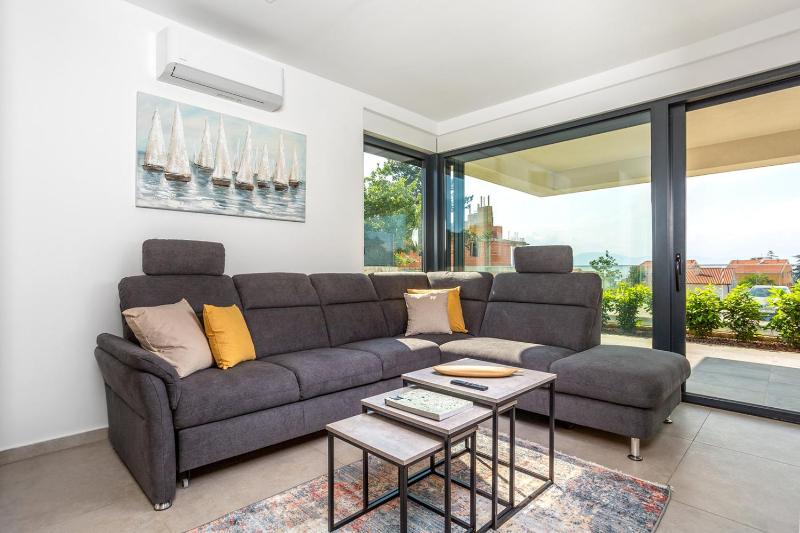 Villa Larus on Island Krk for 6 people with sea view & only 500 m from the sea - image 13