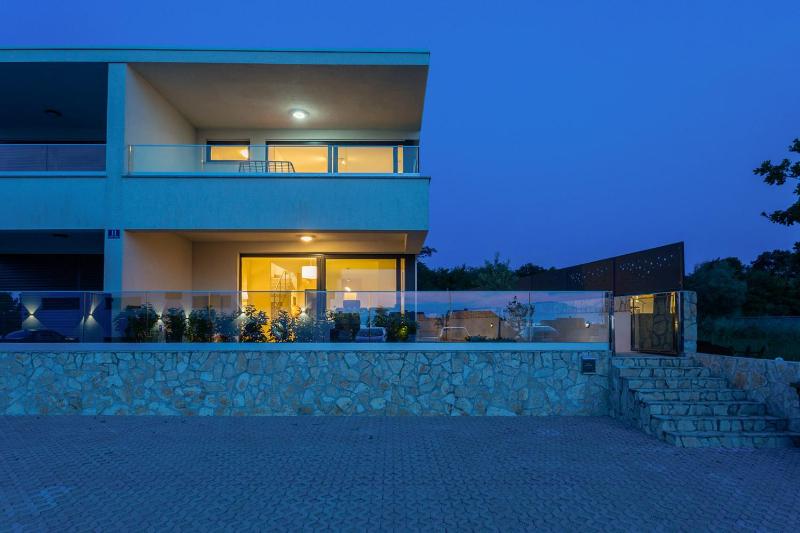 Villa Larus on Island Krk for 6 people with sea view & only 500 m from the sea - image 40