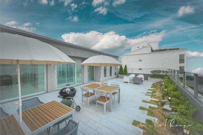 500m2 Busan Ocean view private Let house - image 15