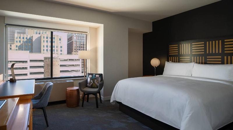 Standard Room with a King Bed image 2
