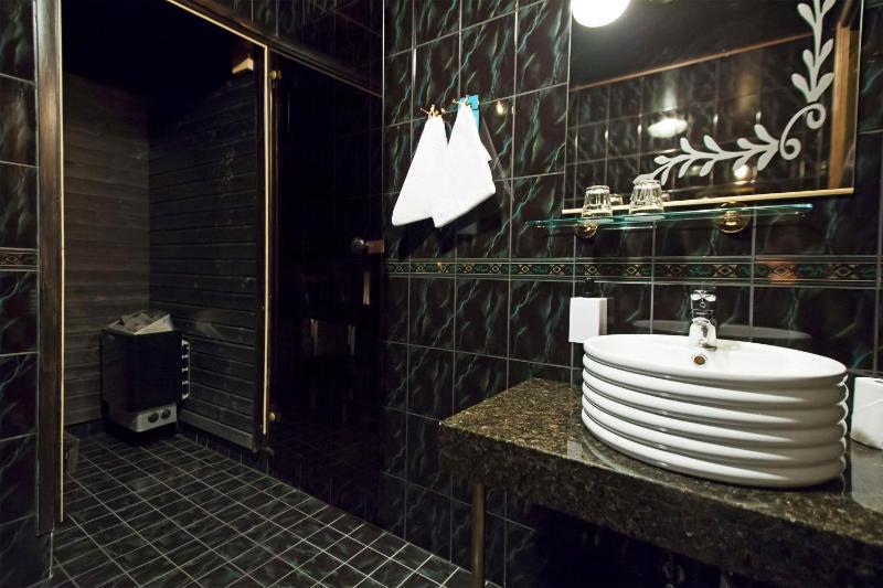Superior Twin Room with Sauna image 4