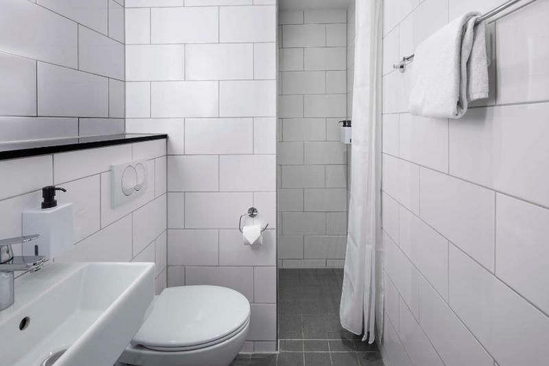 Superior King Room image 2