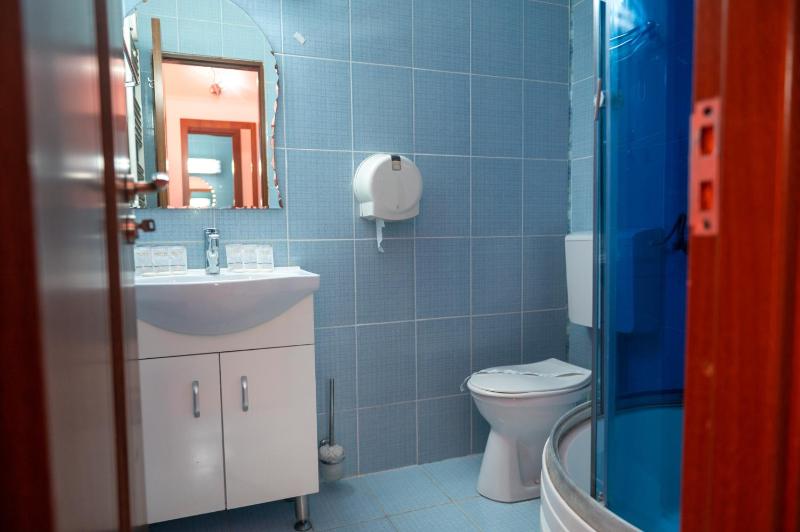 Double Room image 1