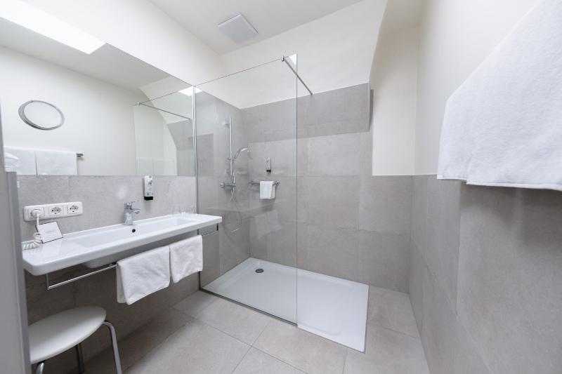 Triple Room image 1