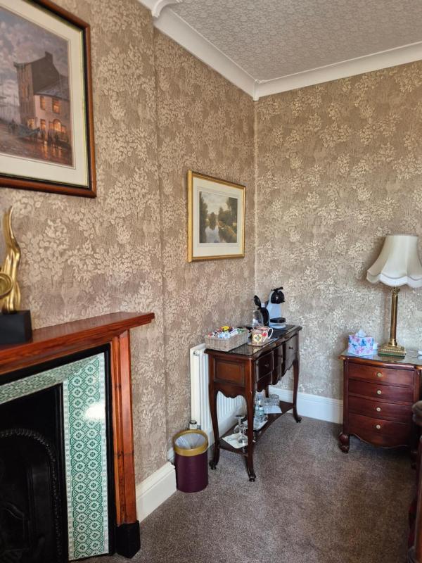 King Room image 4