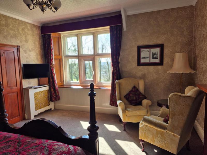 King Room image 2
