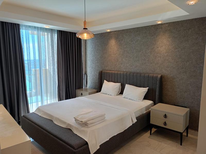 Deluxe Triple Room image 4