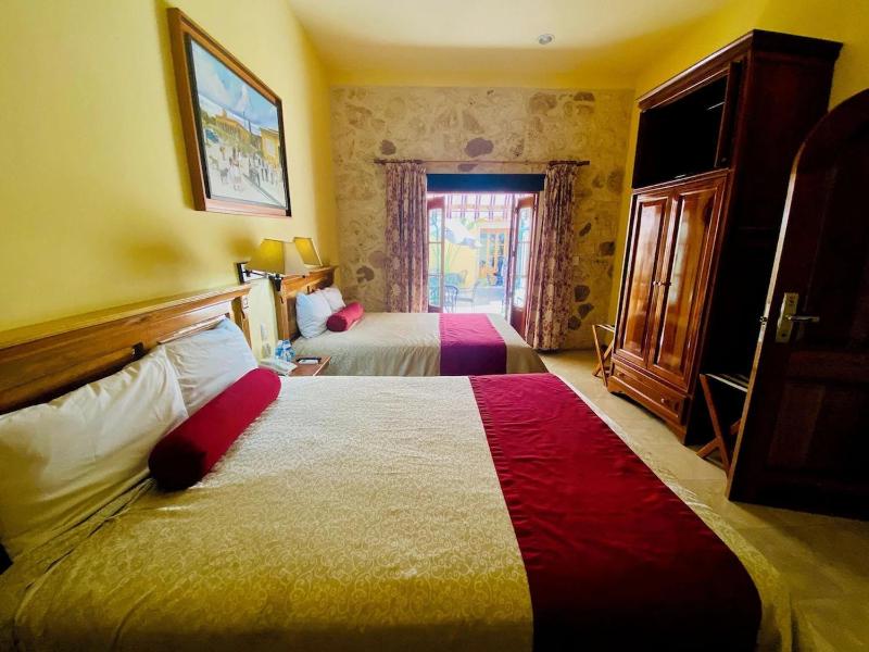 Cancun International Suites - image 6