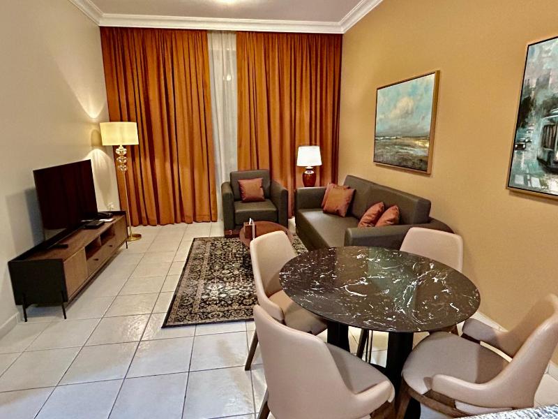 Family One-Bedroom Apartment King image 4