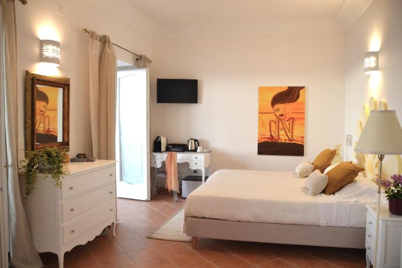 Villa Santa Chiara Positano Suites - image 21