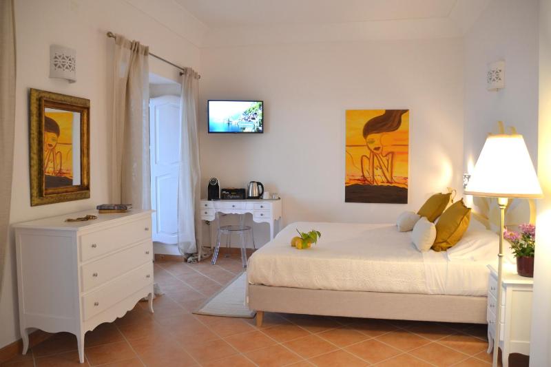 Villa Santa Chiara Positano Suites - image 13