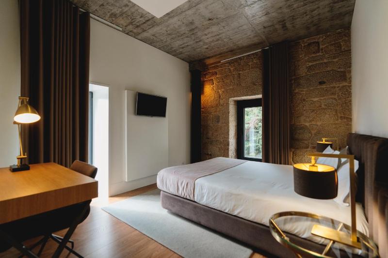 Standard Double Room image 2