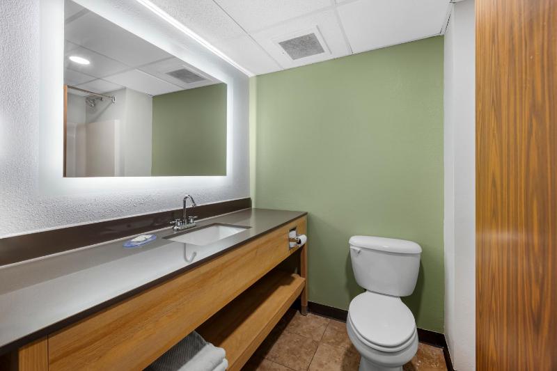Standard King Room - Non Smoking image 2