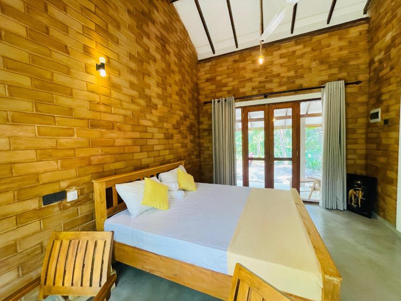TEACO VILLA Ahangama - image 3