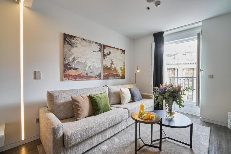 Alcalá Junior Suite image 3