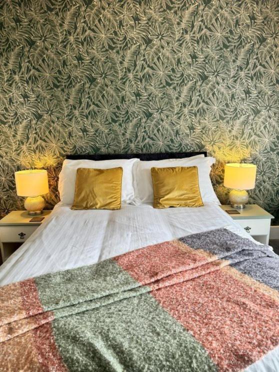 Deluxe Double Room with Shower image 1